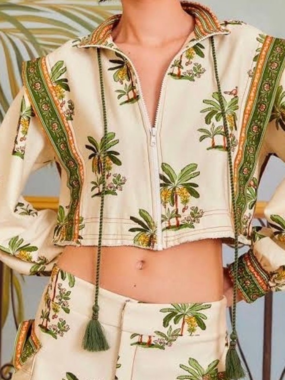 Farm Rio | Cropped Tropical Jacket in Cream and Green